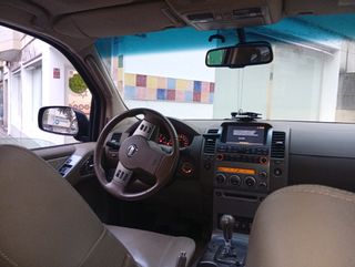 Nissan Pathfinder 2005