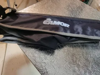 Serbidora universale per tripode surfcasting