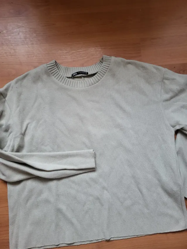 Conjunto Zara verde jersey y falda