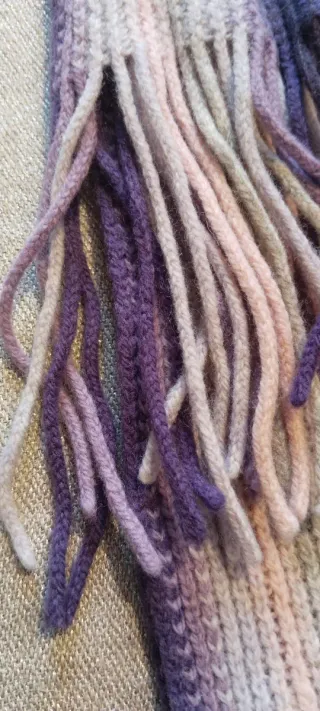 Bufanda de lana con rayas morado y rosa