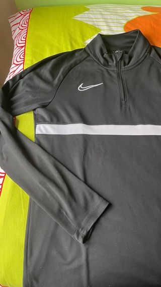 Sudadera Nike Negra Media Cremallera