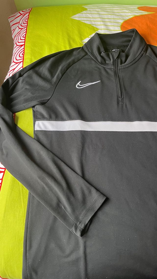 Sudadera Nike Negra Media Cremallera