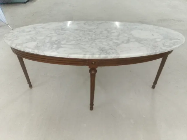 Mesa centro ovalada mármol y madera