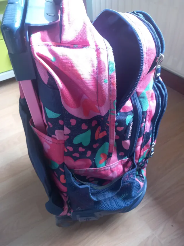 Mochila Totto con ruedas y estampado