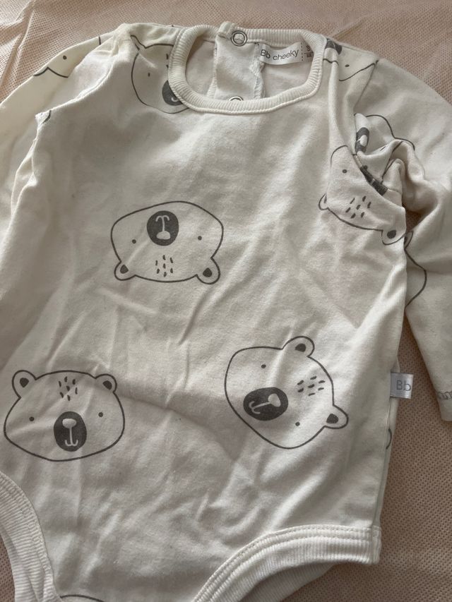 Body bebé manga larga ositos 3-6 meses