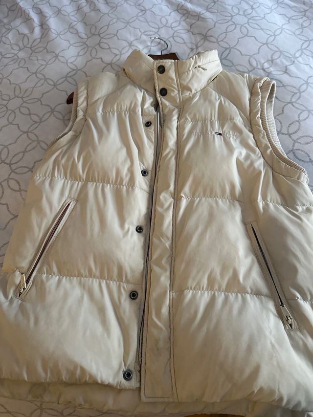 Chaleco plumífero Tommy Hilfiger beige