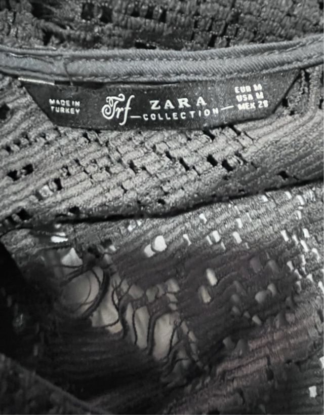 Blusa Zara encaje gris Marengo