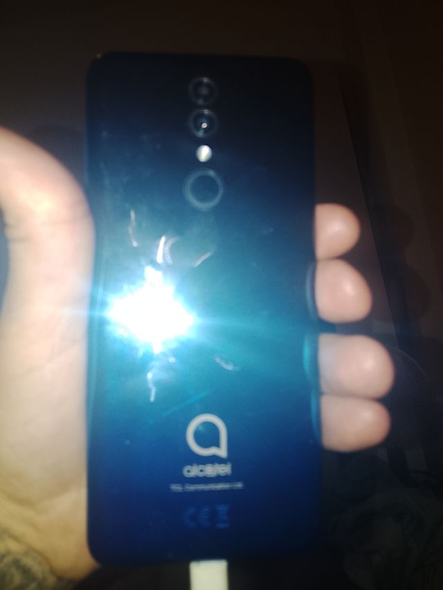 Teléfono Alcatel Negro