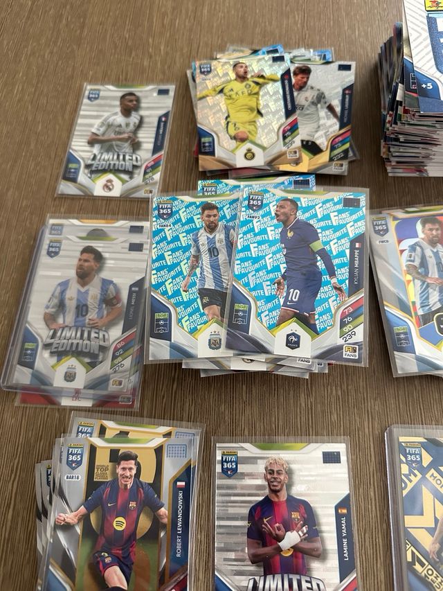 Panini FIFA 365 Adrenalyn Pide Faltas!