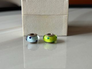 2 Charms Pandora Azul y Verde