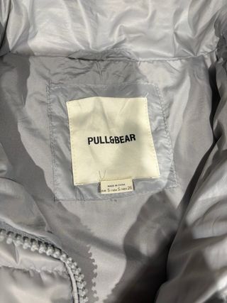 Cazadora acolchada gris Pull&Bear