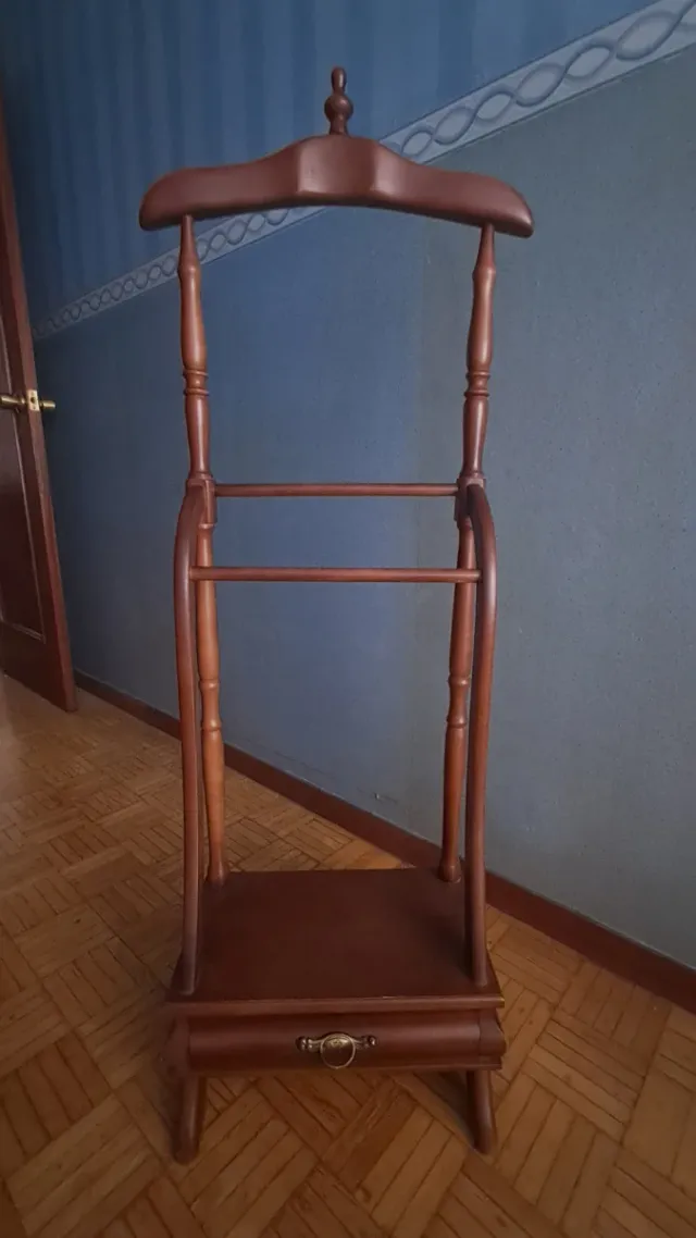 GALÁN DE NOCHE DE MADERA