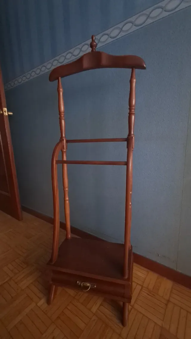 GALÁN DE NOCHE DE MADERA