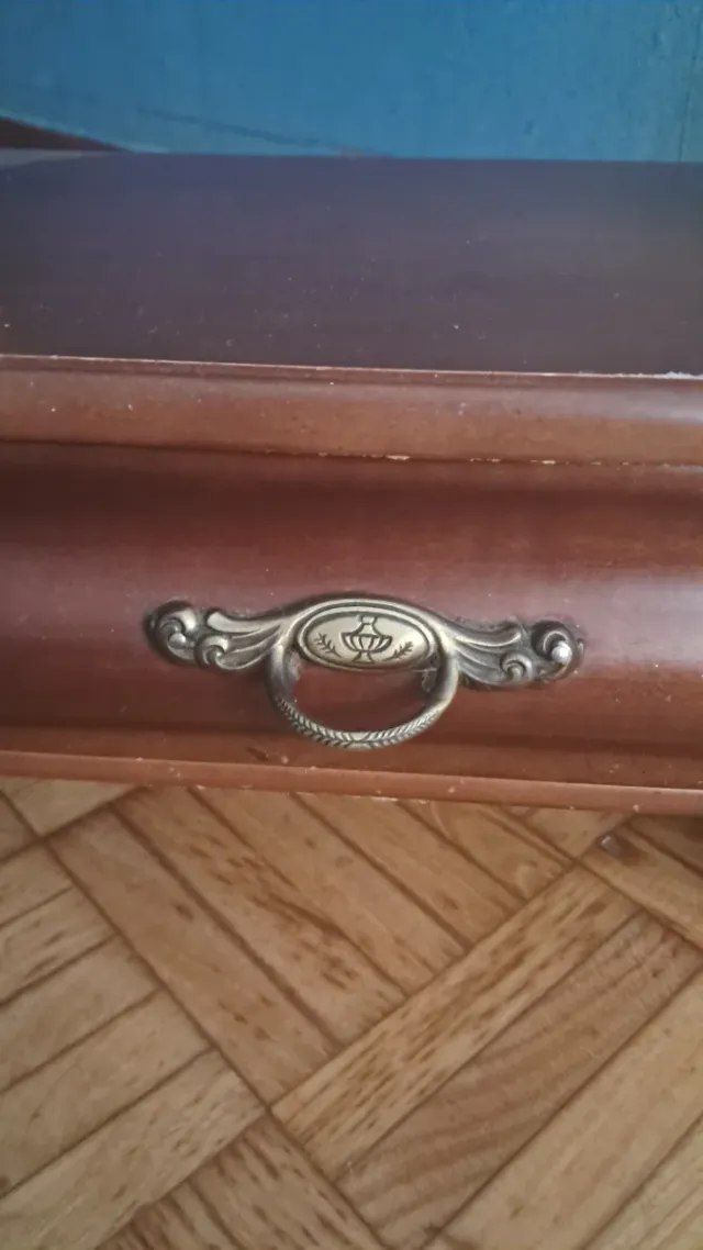 GALÁN DE NOCHE DE MADERA