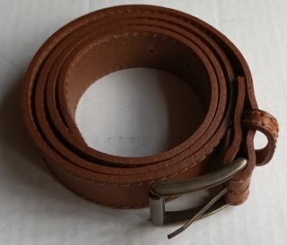 Cinturón Marrón simil-cuero Hebilla Metálica.