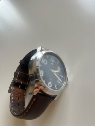 Reloj Tommy Hilfiger Negro y Plateado