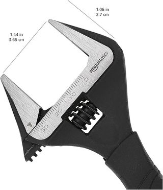Llave de boca ajustable Amazon Basics