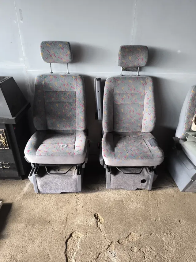 Asientos delanteros Mercedes Vito Westfalia 638