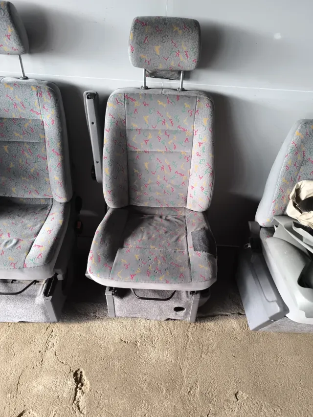 Asientos delanteros Mercedes Vito Westfalia 638