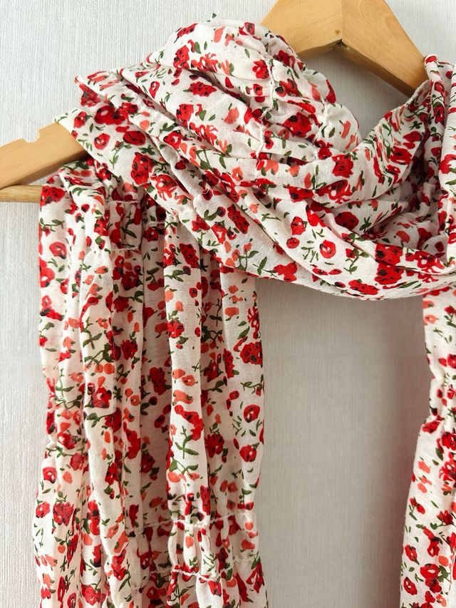 Fular estampado floral