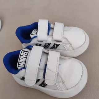 Scarpe Adidas Marvel bimbo velcro