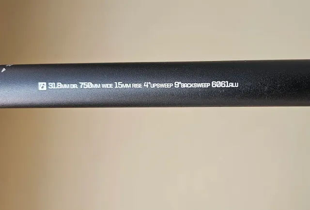 Manillar y Potencia Bontrager Comp 750mm Negro Mat