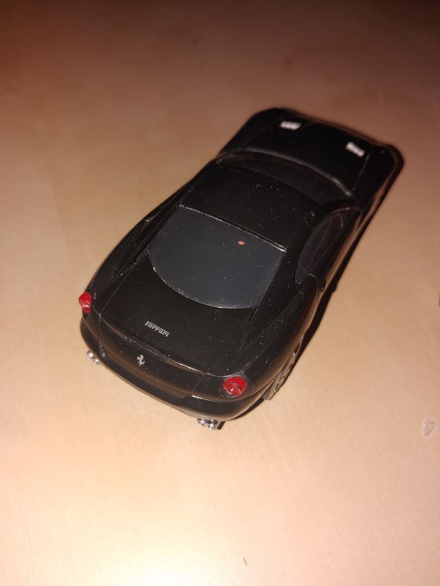 Coches Ferrari a escala
