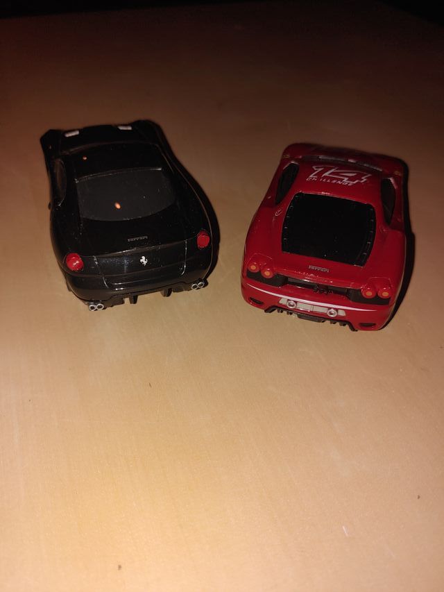 Coches Ferrari a escala