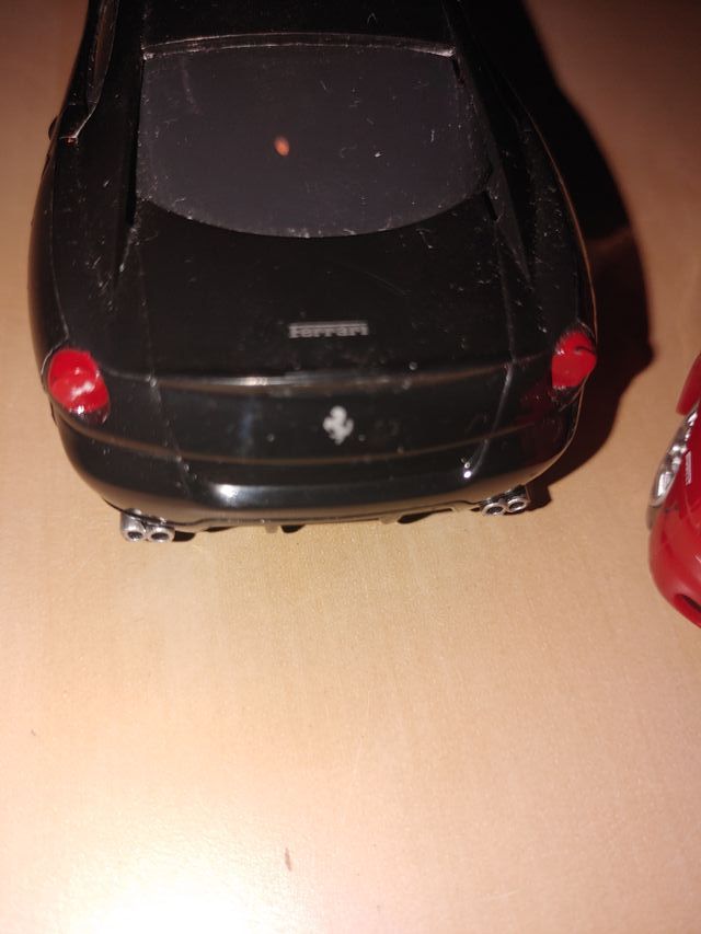 Coches Ferrari a escala