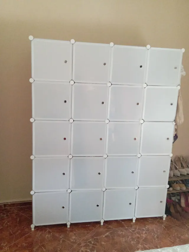 Armario modular blanco de plástico
