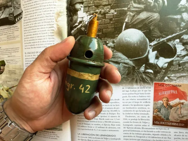 Se hace Granada réplica Humo Nebeleihandgranate