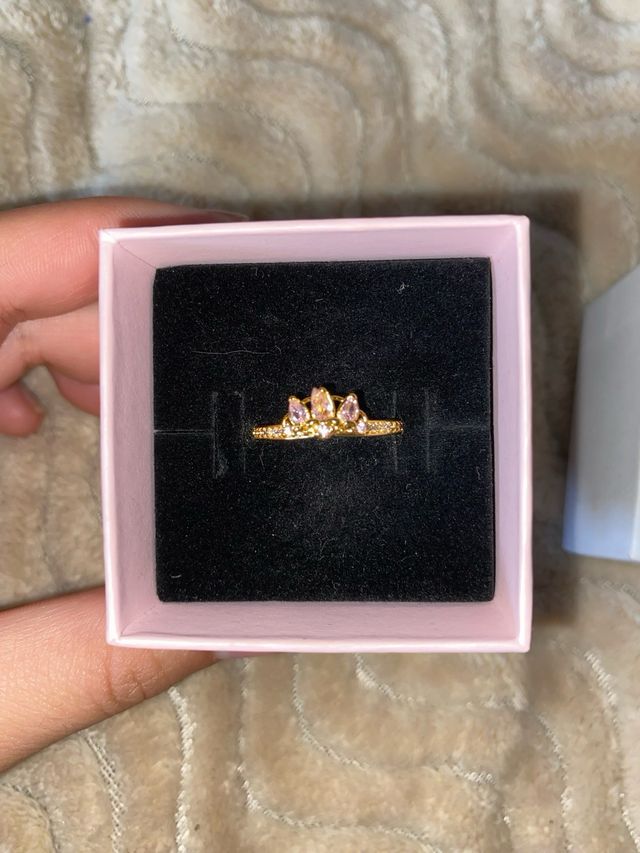 Anillo Pandora Princesa Disney Oro Rosa
talla 7
