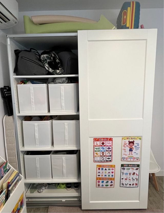 PAX IKEA Armadio bianco con ante scorrevoli