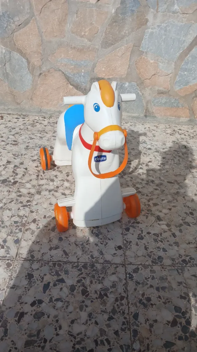 Caballito de juguete para niños