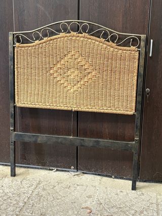 Cabezal cama 90cm metal y mimbre