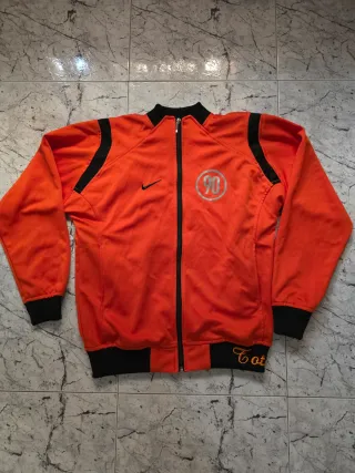 Chándal Nike N90 Naranja y Negro