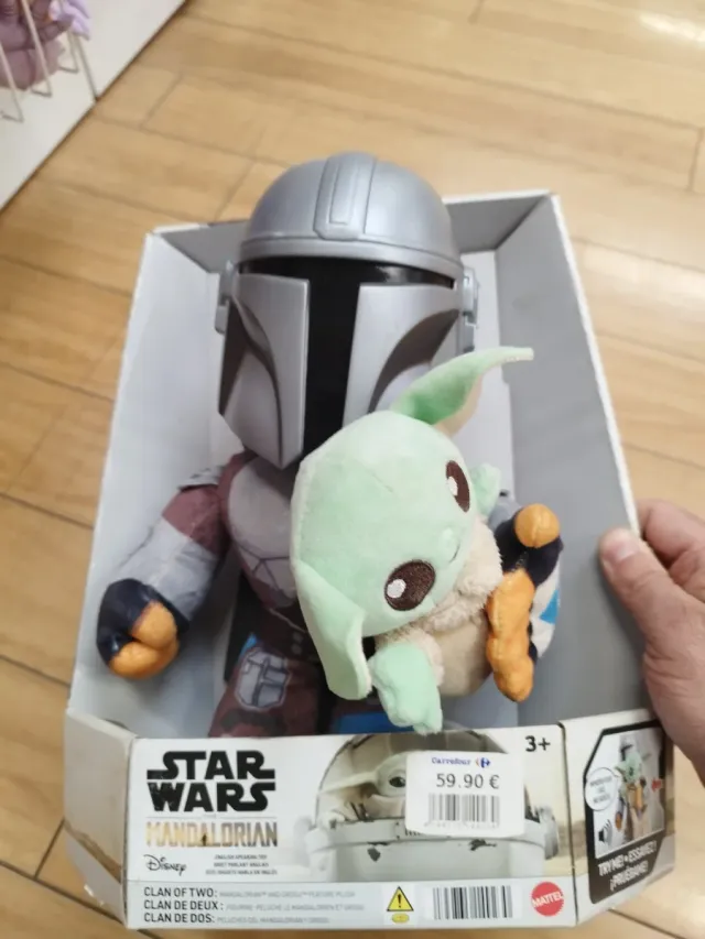 Star Wars O brinquedo de pelúcia Mandaloriano e Grogu