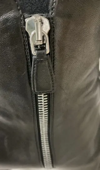 Botines Prada Piel Negros