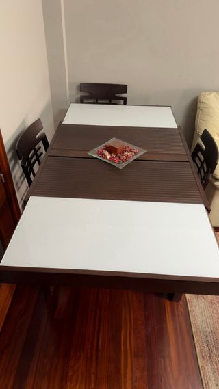 Conjunto mesa extensible y sillas comedor