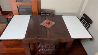 Conjunto mesa extensible y sillas comedor