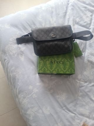 Cartera Gucci Negra y Gris