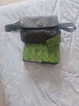 Cartera Gucci Negra y Gris