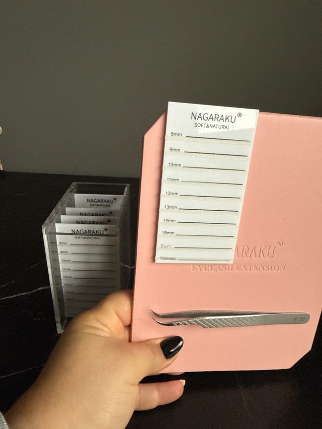 Caja Extensiones Pestañas NAGARAKU  magnéticas