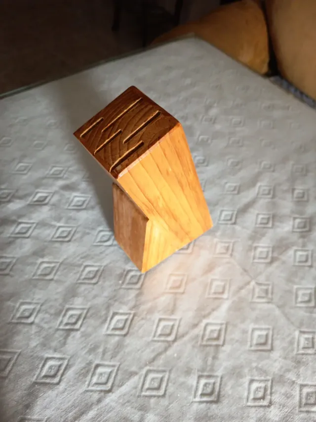 Cuchillero de madera para 5 cuchillos