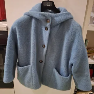 Giacca in lana azzurra con cappuccio