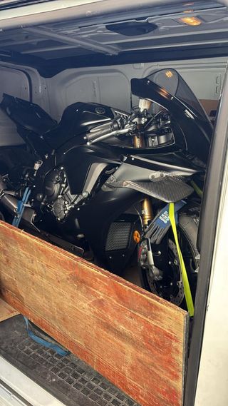 Material Original Yamaha R1 2025