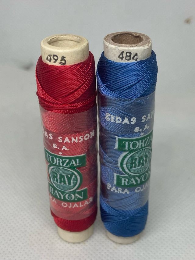 2 Bobinas Hilo Rayón Sansón Torzal (Rojo y Azul)