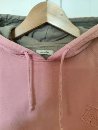 Sudadera rosa con capucha Talla M