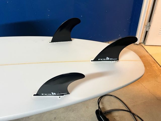 Tabla de surf black and white