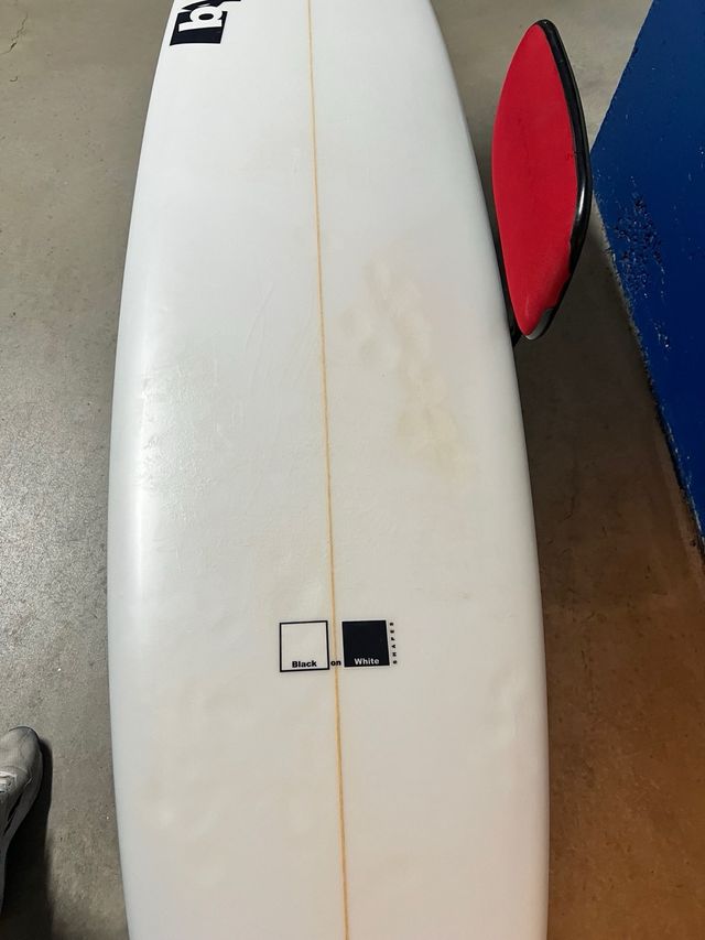 Tabla de surf black and white